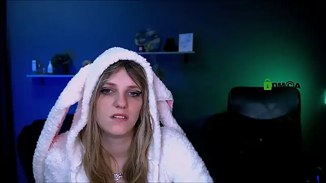 Snapshot of jose_fairy chatting on 10-24-25, 01:48 jose fairy online show from 10-24-25, 01:48