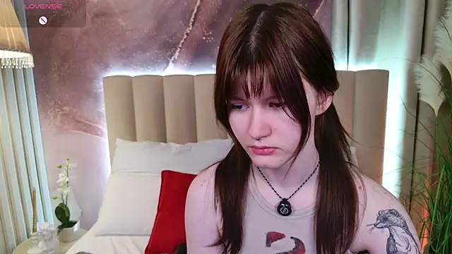 Aria Vox online show from 11-29-25, 04:01