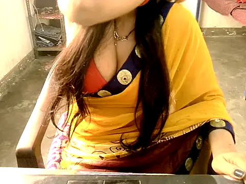 RIYA SOOD online show from 10-22-25, 07:19