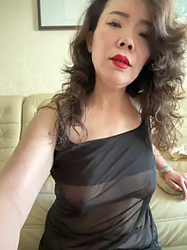 Snapshot of anna_yngs chatting on 06-27-26, 03:23 anna yngs online show from 06-27-26, 03:23