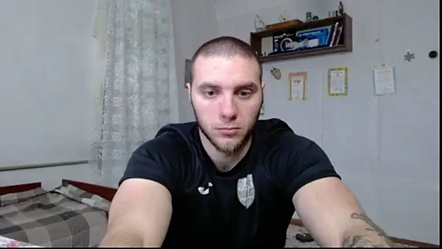 Jordan1Dior online show from 04-08-26, 08:38