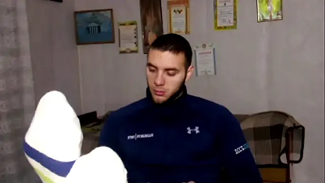 Jordan1Dior online show from 11-30-25, 07:31