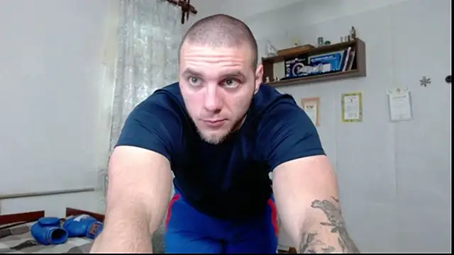 Jordan1Dior online show from 04-18-26, 09:22