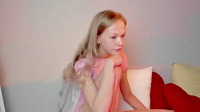 Kara smalltits online show from 06-29-26, 11:54