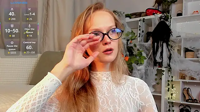 Kara smalltits online show from 10-24-25, 12:37