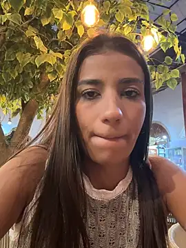 -juicy  online show from 11-10-25, 10:37