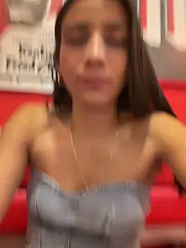 Snapshot of -juicy_ chatting on 06-19-26, 10:36 -juicy online show from 06-19-26, 10:36