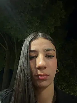 Snapshot of -juicy_ chatting on 06-14-26, 11:50 -juicy online show from 06-14-26, 11:50