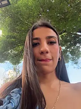 Snapshot of -juicy_ chatting on 05-07-26, 10:35 -juicy online show from 05-07-26, 10:35