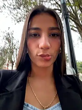 Snapshot of -juicy_ chatting on 03-16-26, 11:07 -juicy online show from 03-16-26, 11:07