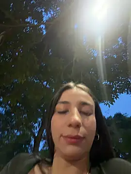 Snapshot of -juicy_ chatting on 06-17-26, 11:25 -juicy online show from 06-17-26, 11:25