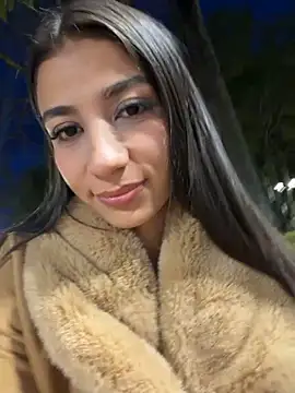 Snapshot of -juicy_ chatting on 03-18-26, 11:27 -juicy online show from 03-18-26, 11:27