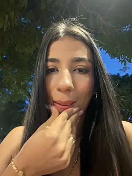 Snapshot of -juicy_ chatting on 05-24-26, 11:26 -juicy online show from 05-24-26, 11:26