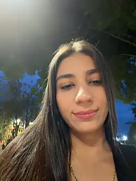 Snapshot of -juicy_ chatting on 06-18-26, 11:32 -juicy online show from 06-18-26, 11:32