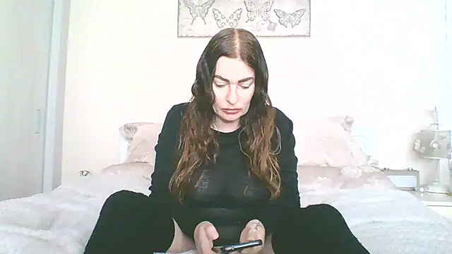 EllaKent online show from 03-31-26, 02:41