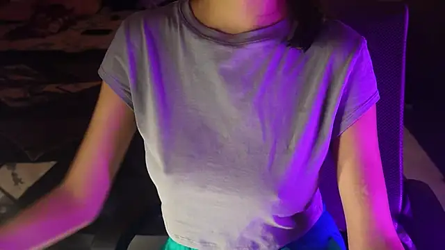 NidhiChandra online show from 11-15-25, 09:35