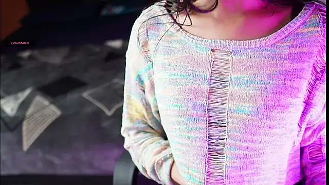 NidhiChandra online show from 09-11-25, 12:38