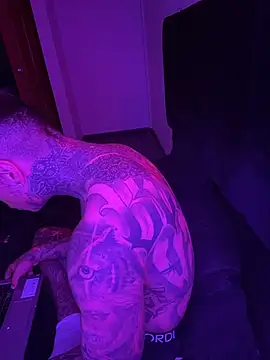 Buitrago 98 online show from 09-18-25, 09:01