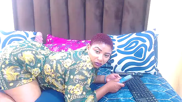 AfricanQueenxx40 online show from 02-17-26, 06:00