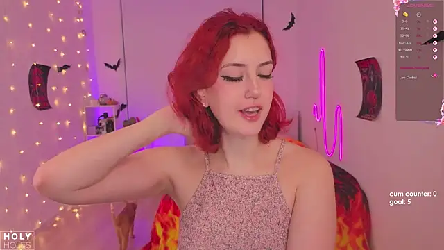 bananasgirl online show from 10-30-25, 05:28