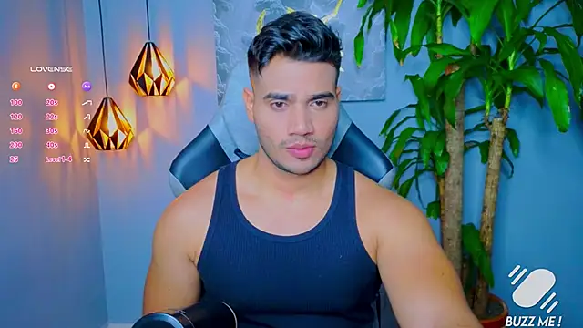 AndresR3 online show from 09-23-25, 05:14