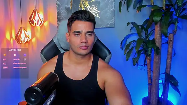 AndresR3 online show from 10-24-25, 08:24