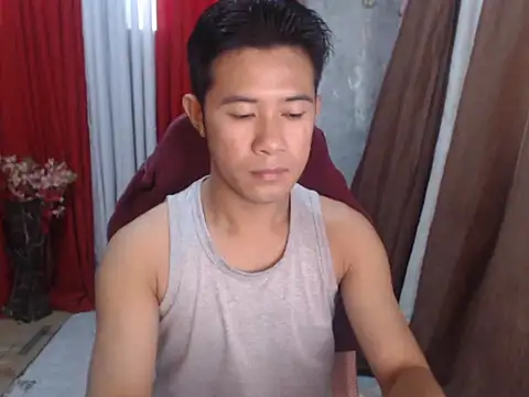 Snapshot of urboy_cass chatting on 09-18-25, 02:25 urboy cass online show from 09-18-25, 02:25