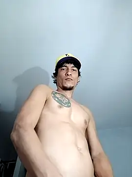 Alejobig27 online show from 11-28-25, 04:40