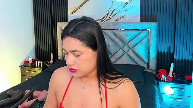 Issafoxx online show from 10-06-25, 12:06