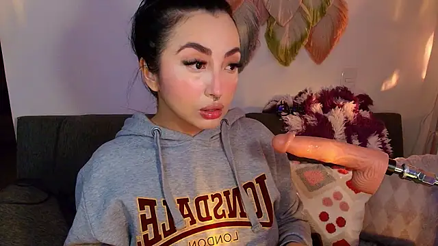 Claiborne Morris online show from 03-06-26, 01:33