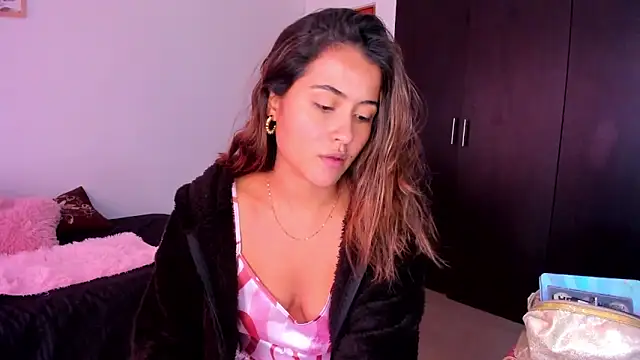 Ana  Pink online show from 10-12-25, 09:27
