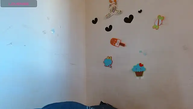 Akasha001 online show from 11-17-25, 06:56