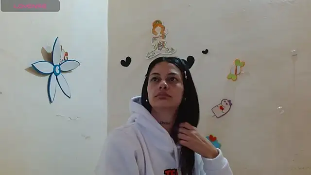 Akasha001 online show from 10-21-25, 10:47