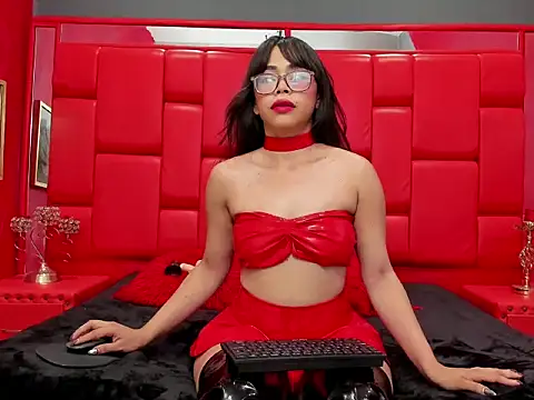 Snapshot of CarlaLordes chatting on 10-14-25, 07:14 CarlaLordes online show from 10-14-25, 07:14