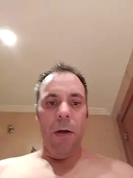Snapshot of manchego85 chatting on 10-15-25, 08:39 manchego85 online show from 10-15-25, 08:39
