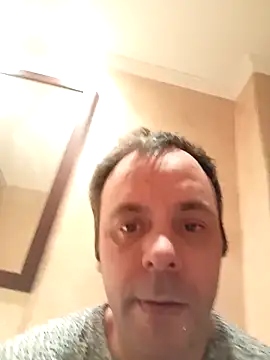 manchego85 online show from 12-18-25, 05:17