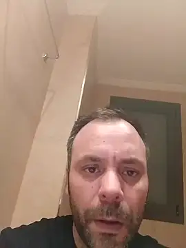 Snapshot of manchego85 chatting on 10-06-25, 10:32 manchego85 online show from 10-06-25, 10:32
