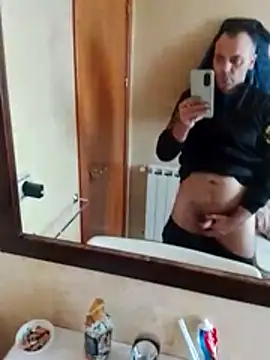 manchego85 online show from 10-28-25, 02:27