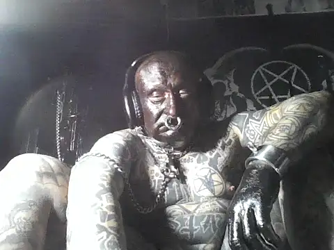 object857 online show from 11-08-25, 01:42