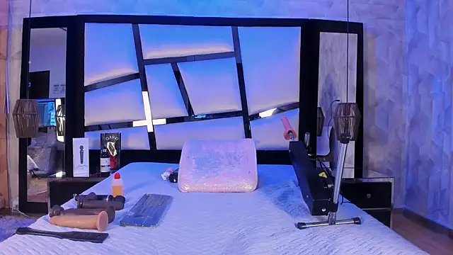 JuliaDavis 1 online show from 09-23-25, 04:19