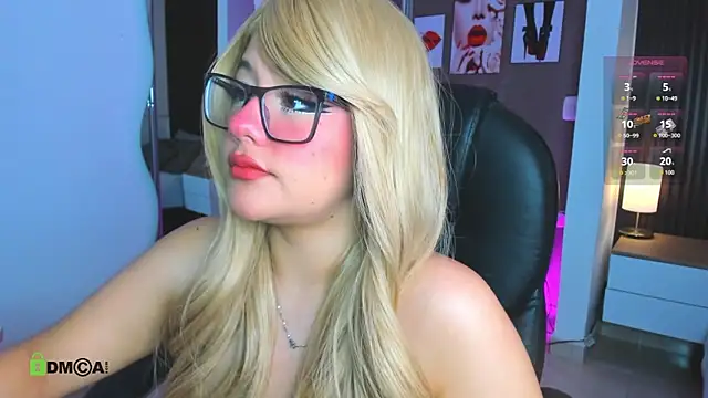 Snapshot of Dulcerose_01 chatting on 11-25-25, 06:14 Dulcerose 01 online show from 11-25-25, 06:14