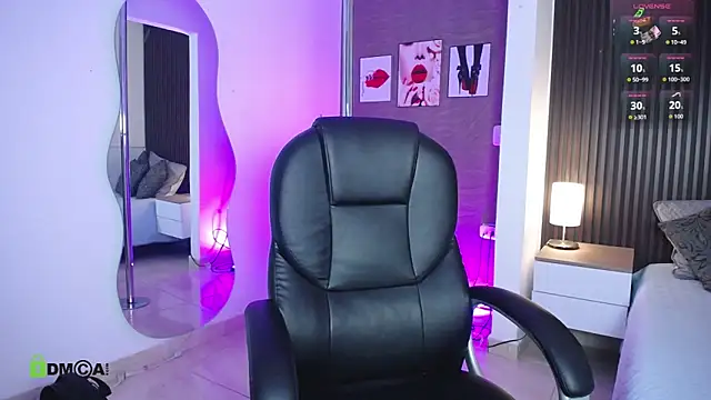 Snapshot of Dulcerose_01 chatting on 10-28-25, 08:41 Dulcerose 01 online show from 10-28-25, 08:41