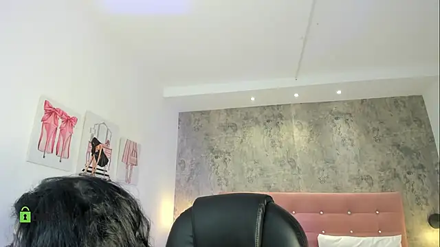 Snapshot of Dulcerose_01 chatting on 09-21-25, 01:22 Dulcerose 01 online show from 09-21-25, 01:22