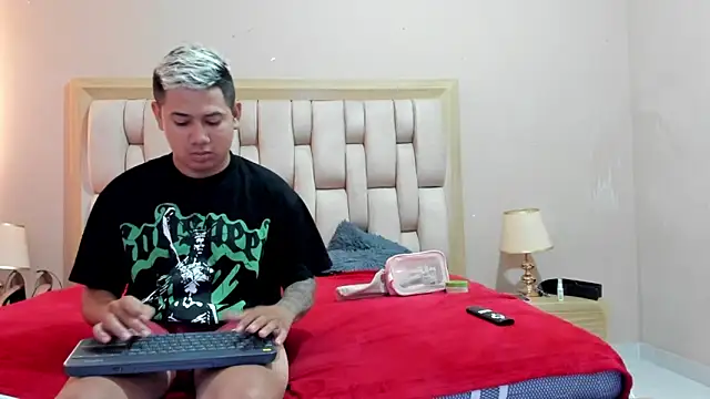 RihanandDrake online show from 01-13-26, 02:43