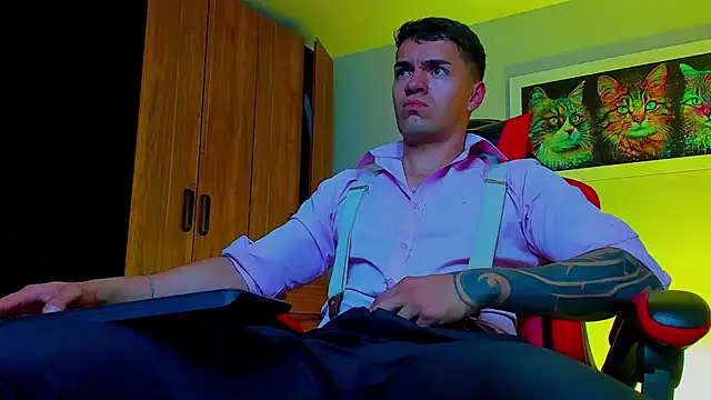 ALPHA DOMINUS  online show from 09-23-25, 04:08