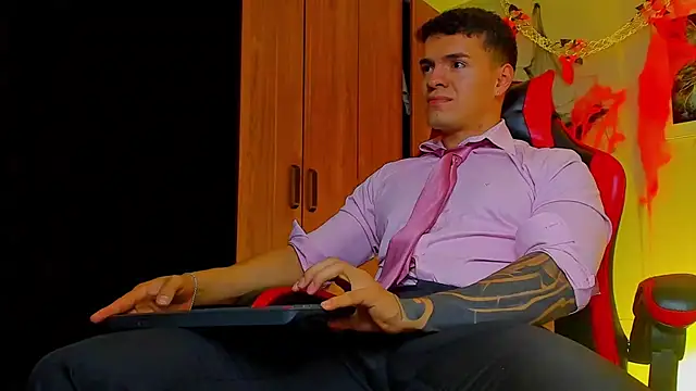 ALPHA DOMINUS  online show from 10-21-25, 03:50