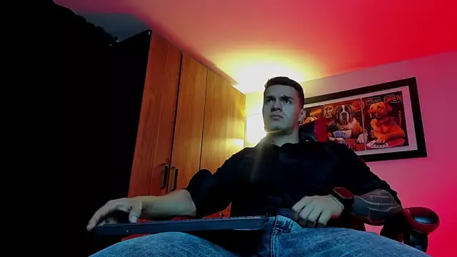 ALPHA DOMINUS  online show from 12-22-25, 04:01