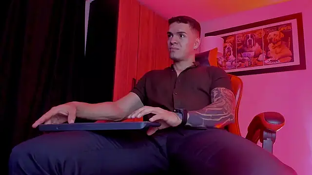 ALPHA DOMINUS  online show from 02-08-26, 03:59