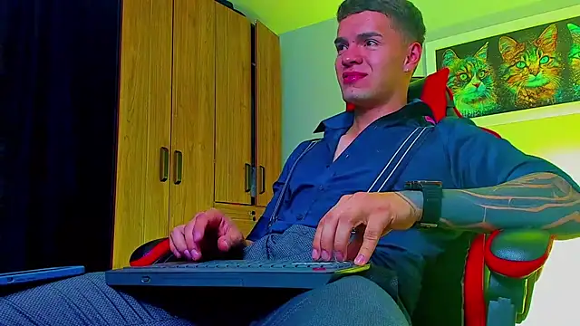 ALPHA DOMINUS  online show from 09-24-25, 04:08