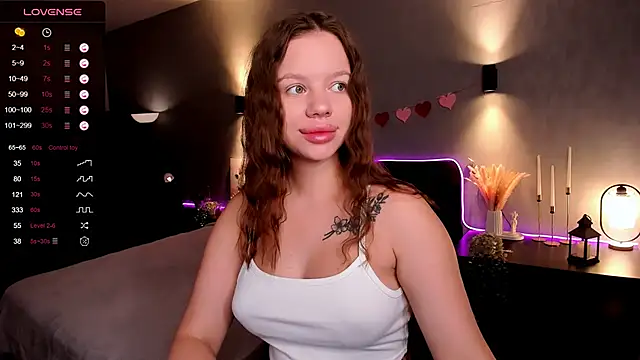 Snapshot of marydreams_ chatting on 06-22-26, 02:17 marydreams online show from 06-22-26, 02:17